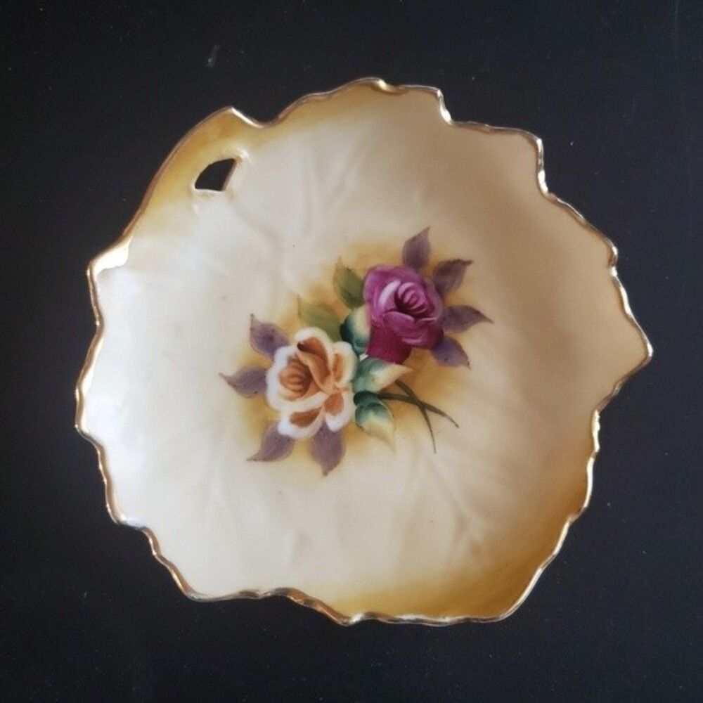 NORCREST Hand Painted Leaf Shaped Dish Roses With Gold Trim  - Made in Japan